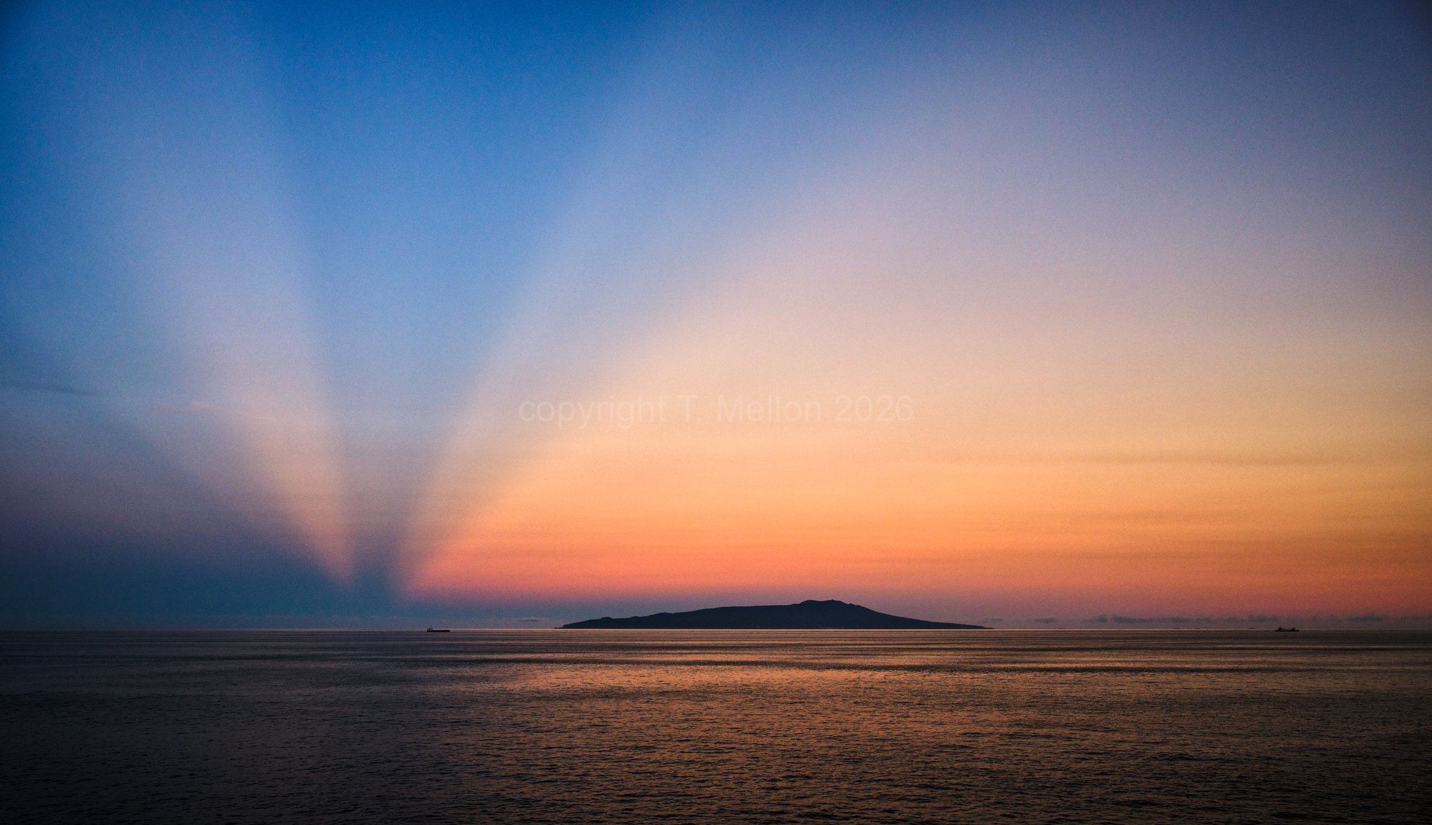 Surreal Sunset, Izu | Distant-Ships