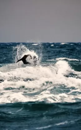 Perfect-Turn-on-the-Edge-of-a-Typhoon - Limited Edition